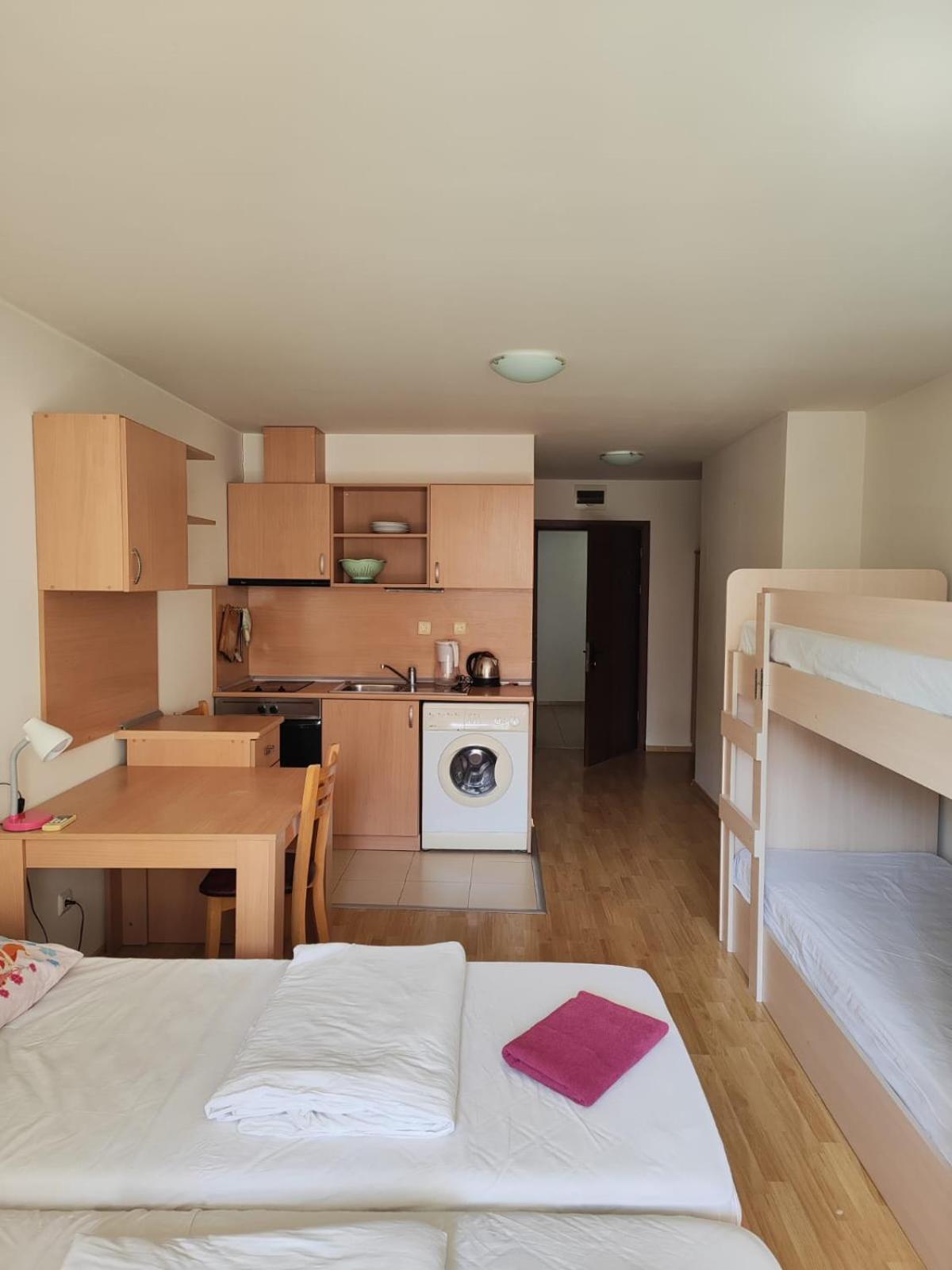 Alexandr Apartments Vigo Nesebar Esterno foto