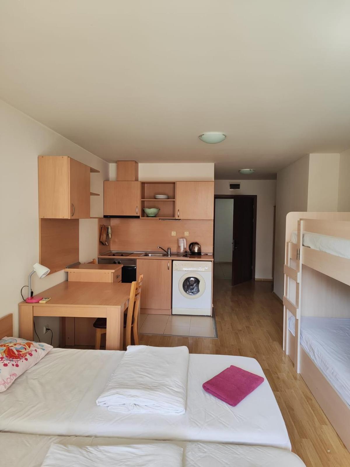 Alexandr Apartments Vigo Nesebar Esterno foto
